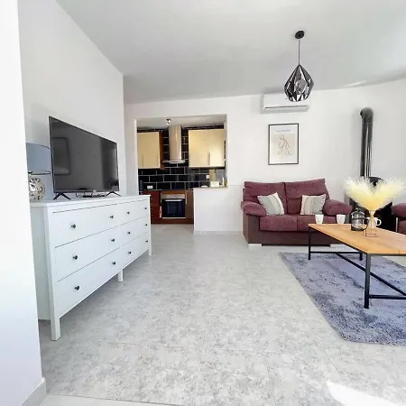 Βίλα Modernized 3 Bed With Pool Lf16 Οριουέλα