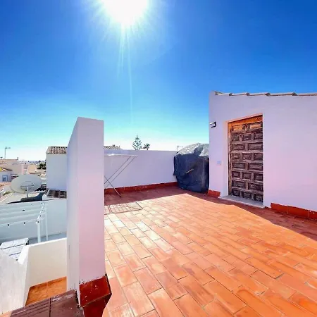 Modernized 3 Bed With Pool Lf16 *